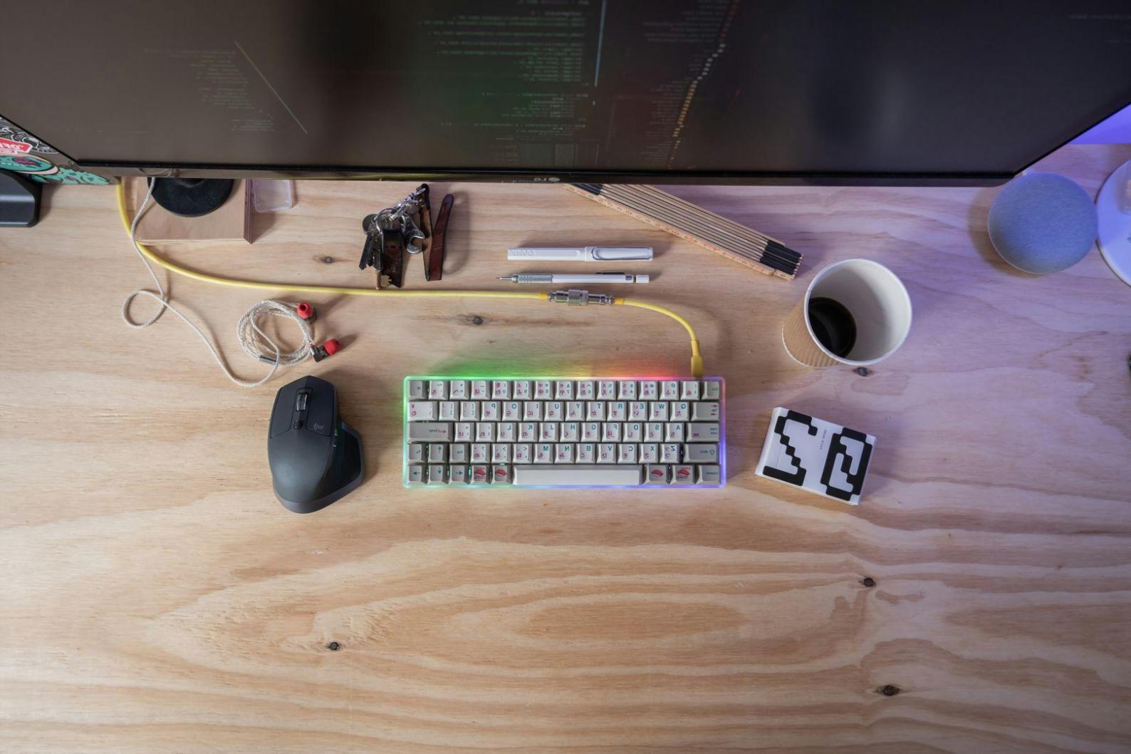 Moderne Finanzmodellierung Arbeitsumgebung mit Laptop und Analysen